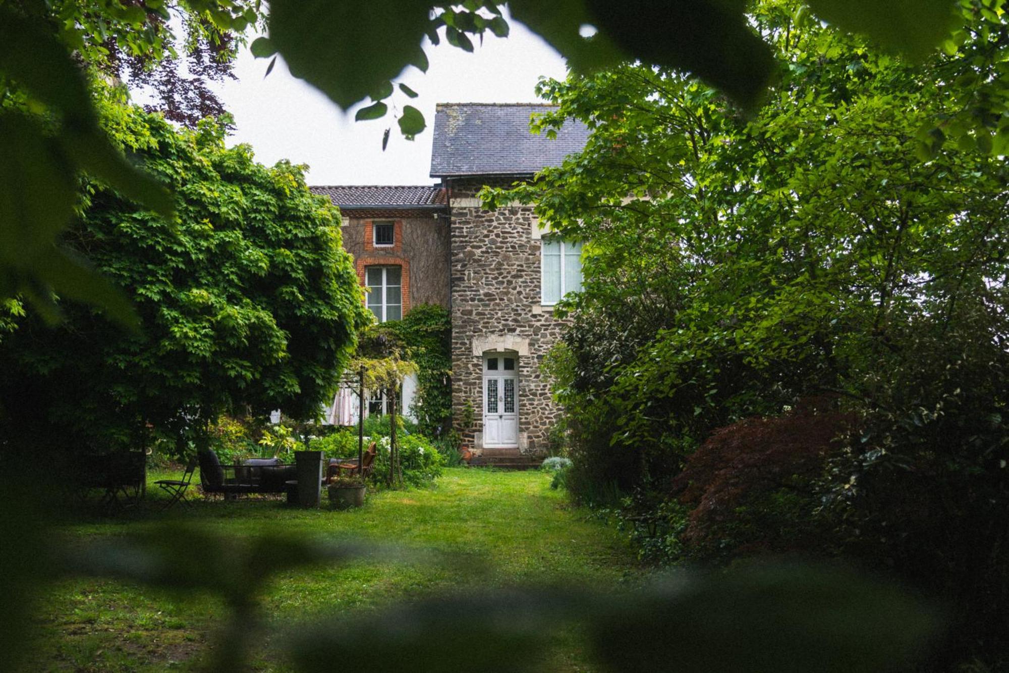 Maison D'Hotes La Bien-Aimee Montrevault Exteriér fotografie